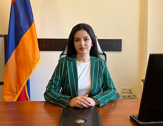 Թումասյան Արմինե