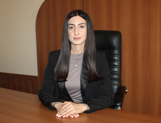 Նազարյան Ժենյա