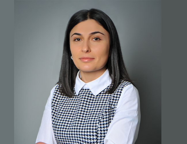 Փոլադյան Լուսինե